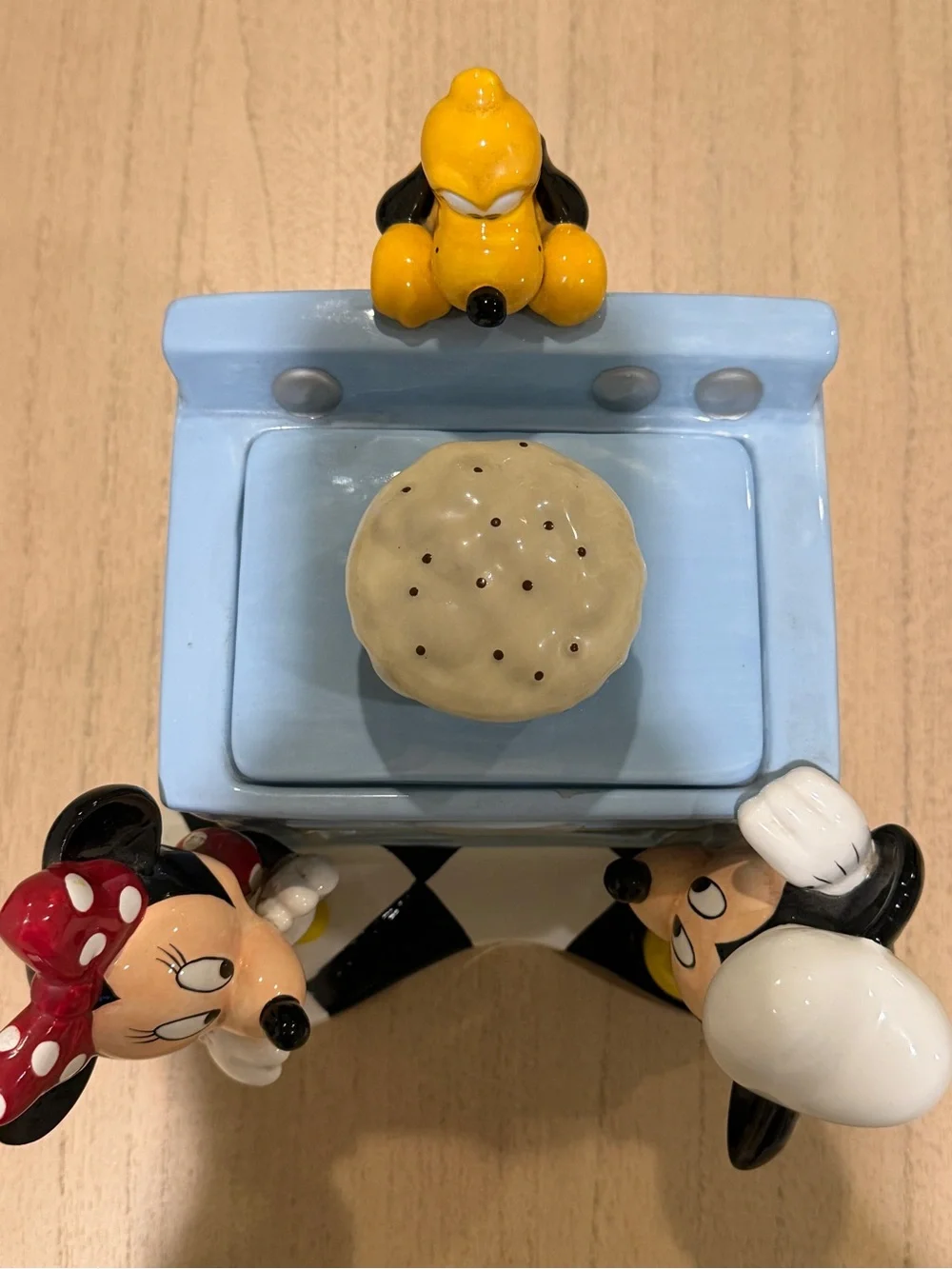 RARE Disney Cookie Jar with Mickey, Minnie, and Pluto from 2006 - Good Condition